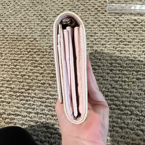 Authenticated Dior Diorissimo Voyaguer Leather Wallet With Chain And Charm - Picture 13 of 16